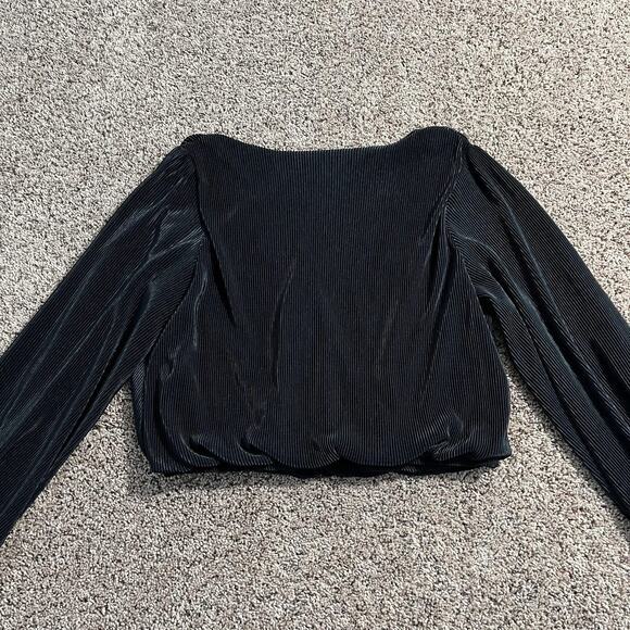 ASTR The Label Blouse Womens Large Black Pleated Wrap V Neck Long Sleeve Top - Picture 3 of 9